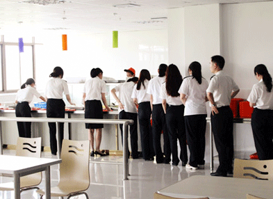 企業(yè)單位飯?zhí)冒咐?>
		    				<div   id=